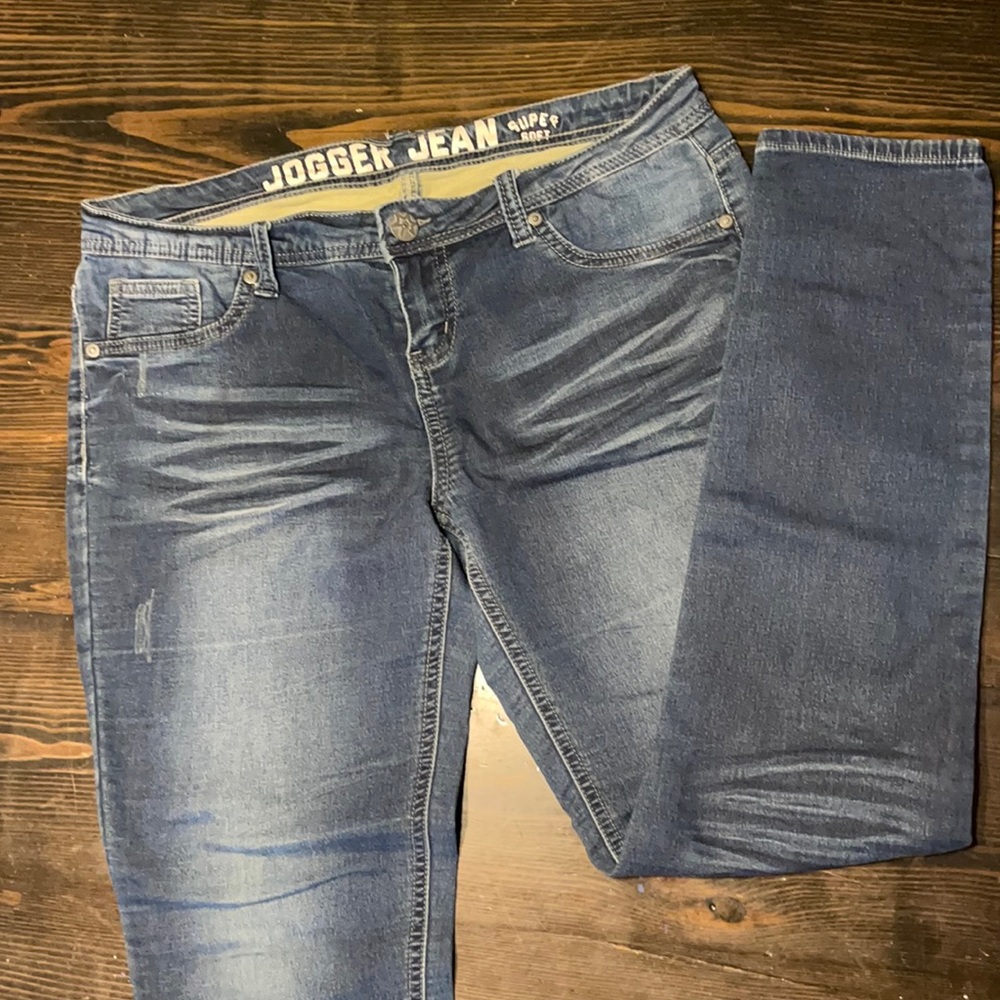 RUE 21 Jogger Jean